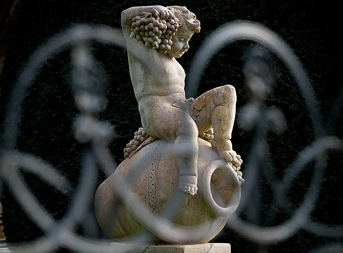 <p>Bacchus as a child in the park of Château Mouton Rothschild.</p>
